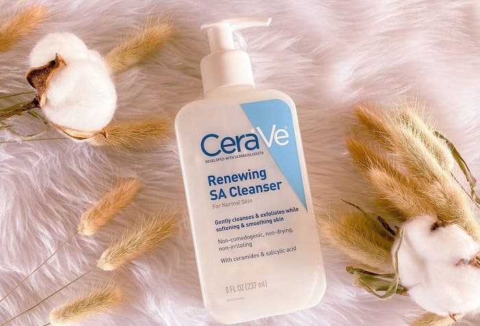 Sữa rửa mặt trị mụn Cerave Renewing SA Cleanser